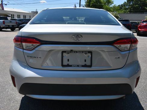 Used 2021 Toyota Corolla LE FWD image 6