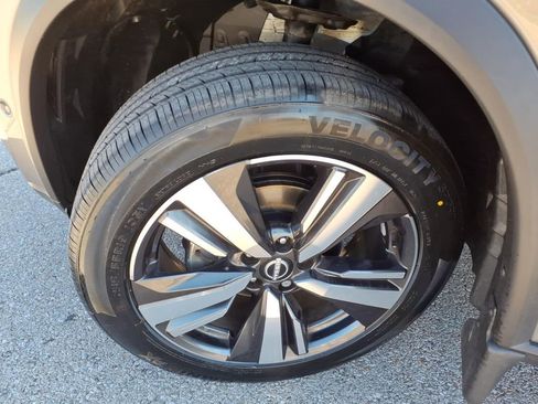 Certified 2023 Nissan Rogue Platinum w/ Platinum Premium Package AWD/4WD image 20