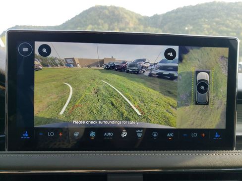 Used 2023 Lincoln Corsair w/ Equipment Group 101A image 22