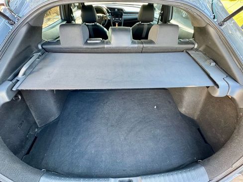 Used 2020 Honda Civic Sport image 9