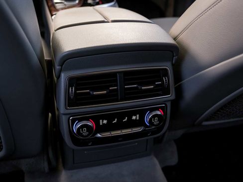 Used 2017 Audi Q7 3.0T Prestige image 37