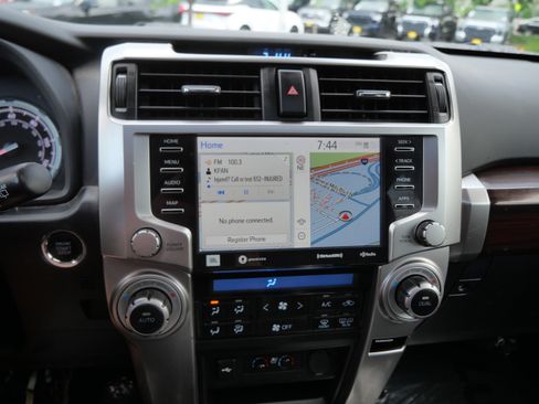 Certified 2022 Toyota 4Runner Limited AWD/4WD image 22