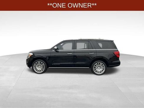 Used 2023 Ford Expedition Platinum image 4