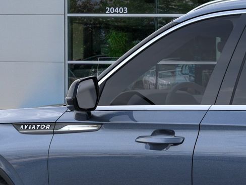 New 2026 Lincoln Aviator 2WD image 20