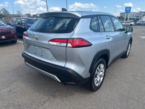 Used 2023 Toyota Corolla Cross L AWD/4WD image 8