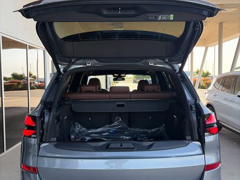 New 2026 BMW X5 xDrive40i w/ M Sport Package image 12