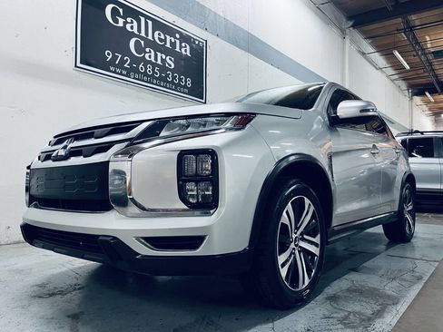 Used 2020 Mitsubishi Outlander Sport SE AWD/4WD image 2