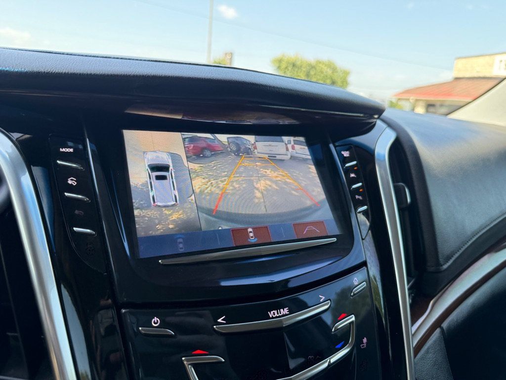 Used 2020 Cadillac Escalade Premium Luxury RWD image 39