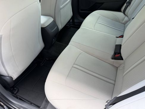 Used 2025 Hyundai Sonata SE FWD image 16