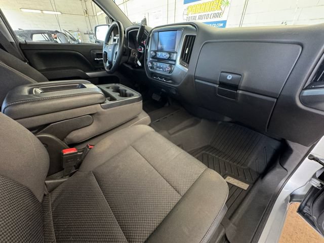 Used 2018 Chevrolet Silverado 1500 LT AWD/4WD image 31