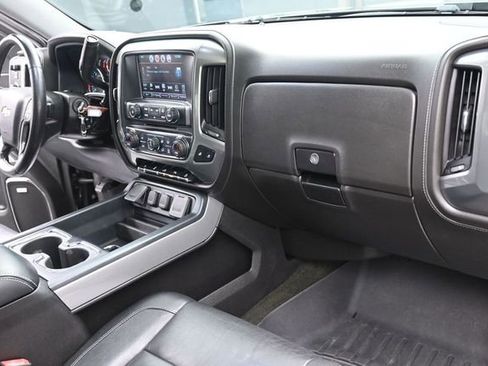 Used 2018 Chevrolet Silverado 1500 LTZ Z71 w/ LTZ Plus Package AWD/4WD image 27
