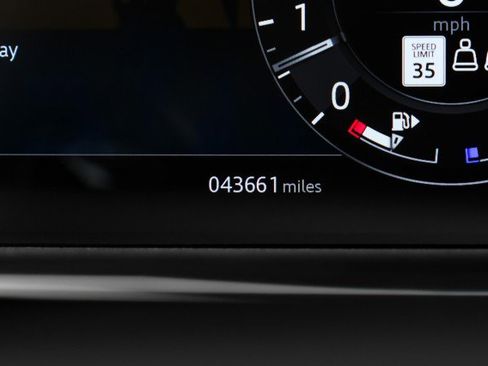 Used 2021 Land Rover Range Rover Sport HSE Dynamic image 18