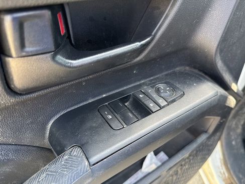 Used 2024 Toyota Tacoma SR image 18