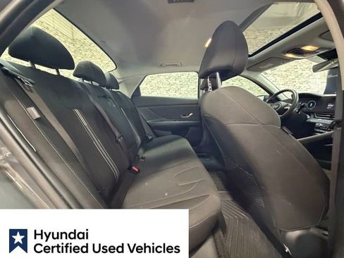 Certified 2025 Hyundai Elantra SEL FWD image 14