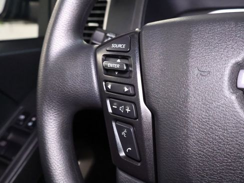 Used 2023 Nissan Frontier SV image 19