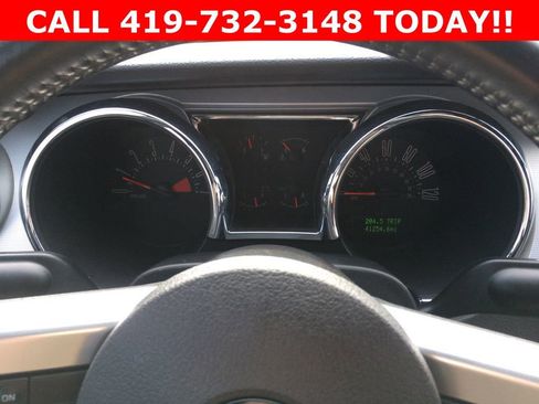 Used 2006 Ford Mustang Convertible image 21