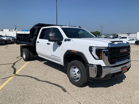New 2025 GMC Sierra 3500 Pro w/ Convenience Package AWD/4WD image 42