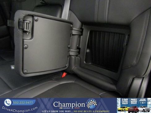 Used 2021 Chevrolet Silverado 1500 High Country image 23