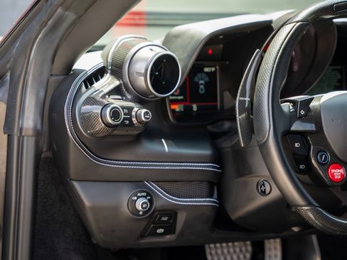 Used 2020 Ferrari F8 Tributo RWD image 26