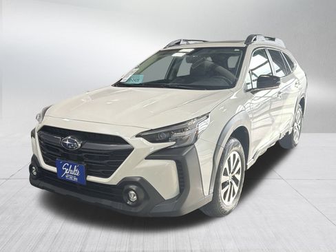 Certified 2025 Subaru Outback Premium w/ Popular Package #1A image 3