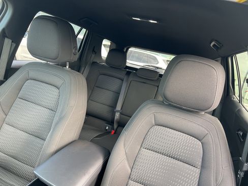 Used 2025 Chevrolet Equinox LT image 11