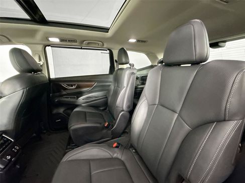 Used 2025 Subaru Ascent Touring w/ Popular Package #2 AWD/4WD image 32