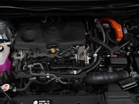 Used 2021 Toyota Sienna XLE AWD/4WD image 30