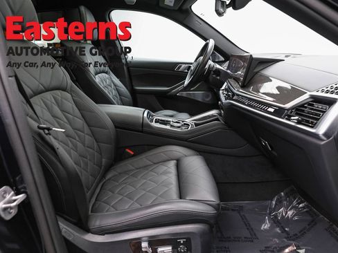 Used 2025 BMW X6 M60i AWD/4WD image 26