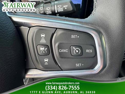 Used 2025 Jeep Wrangler Unlimited Sahara w/ Safety Group AWD/4WD image 19