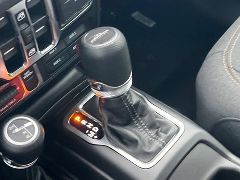 New 2026 Jeep Gladiator Sport AWD/4WD image 17