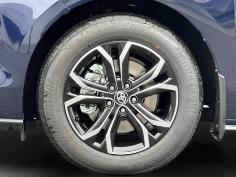 New 2026 Toyota Sienna Platinum AWD/4WD image 34