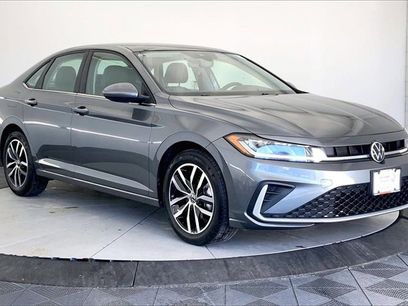 Used 2025 Volkswagen Jetta SE