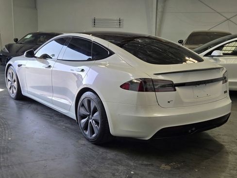 Used 2022 Tesla Model S Plaid AWD/4WD image 2
