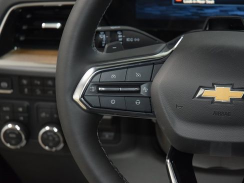 New 2026 Chevrolet Suburban High Country image 37