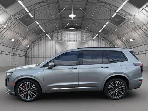 Used 2023 Cadillac XT6 Sport image 8