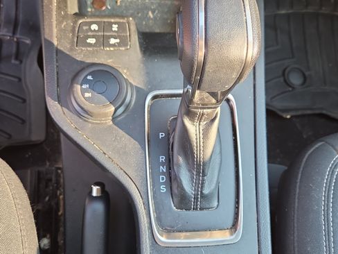Used 2020 Ford Ranger XLT w/ Equipment Group 301A Mid AWD/4WD image 8