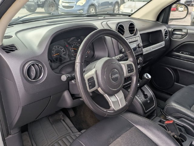 Used 2017 Jeep Compass Sport w/ Power Value Group FWD image 30
