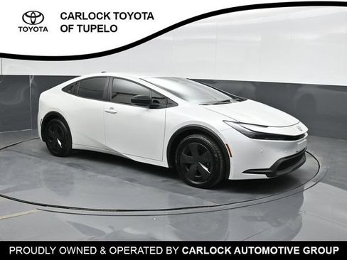 Used 2026 Toyota Prius LE FWD image 6