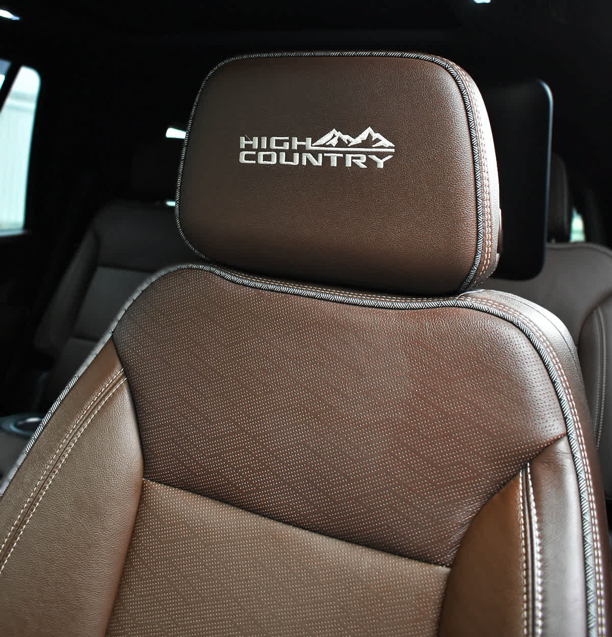 Used 2023 Chevrolet Tahoe High Country AWD/4WD image 10