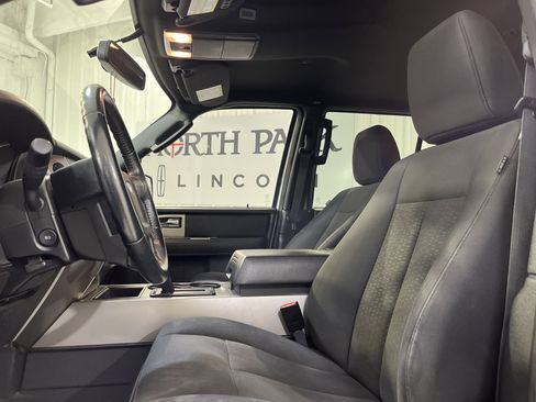 Used 2017 Ford Expedition EL XLT image 10