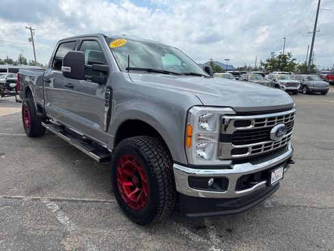 Used 2023 Ford F250 XLT image 7