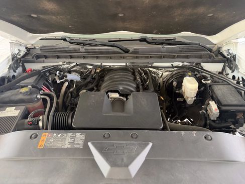 Used 2017 Chevrolet Silverado 1500 W/T AWD/4WD image 16