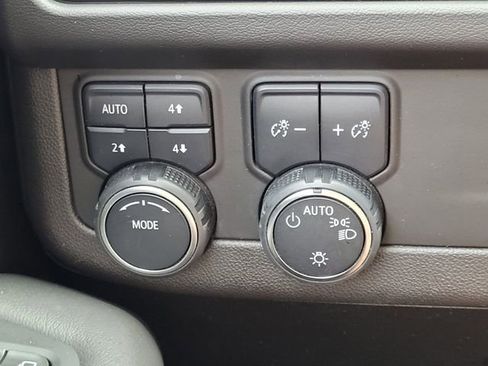 Used 2021 Chevrolet Tahoe Z71 AWD/4WD image 20