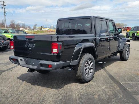 New 2026 Jeep Gladiator Sport image 3