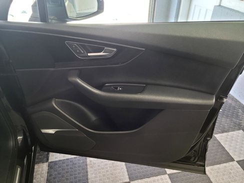 Used 2017 Audi Q7 3.0T Premium Plus w/ Premium Plus Package image 29