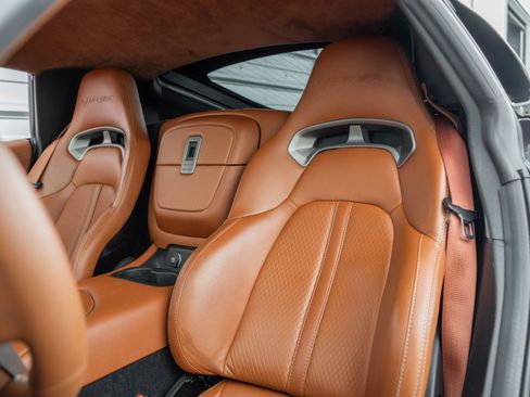 Used 2013 SRT Viper GTS w/ GTS Laguna Interior Pkg RWD image 9