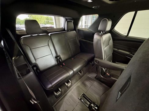 Used 2023 Chevrolet Traverse Premier w/ Redline Edition AWD/4WD image 16