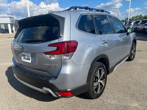 Used 2019 Subaru Forester Touring w/ Popular Package #3 AWD/4WD image 7