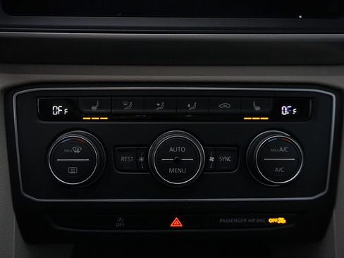 Used 2021 Volkswagen Atlas SE w/ Panoramic Sunroof Package image 54