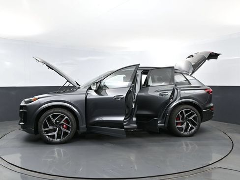 New 2027 Audi SQ6 e-tron Premium Plus AWD/4WD image 29